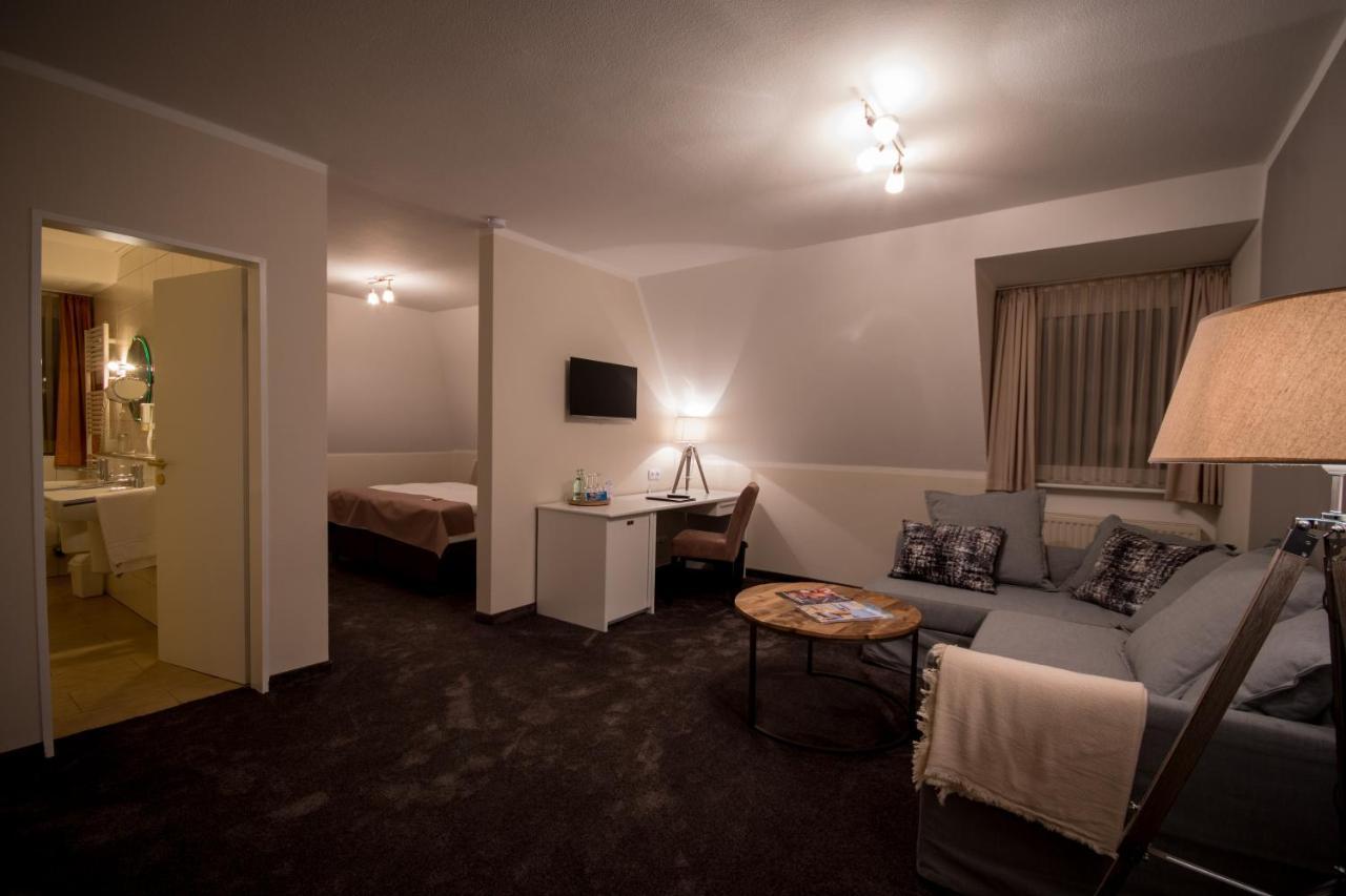 Hotel Stadt アウリッヒ エクステリア 写真